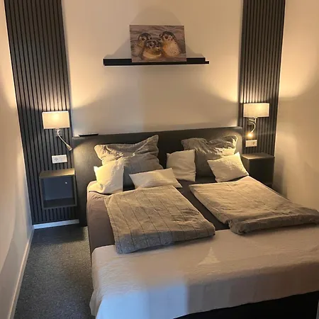 Sligter Waterstromen Apartment *