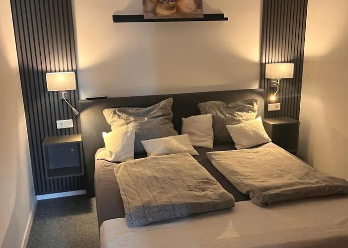 Sligter Waterstromen 公寓 *